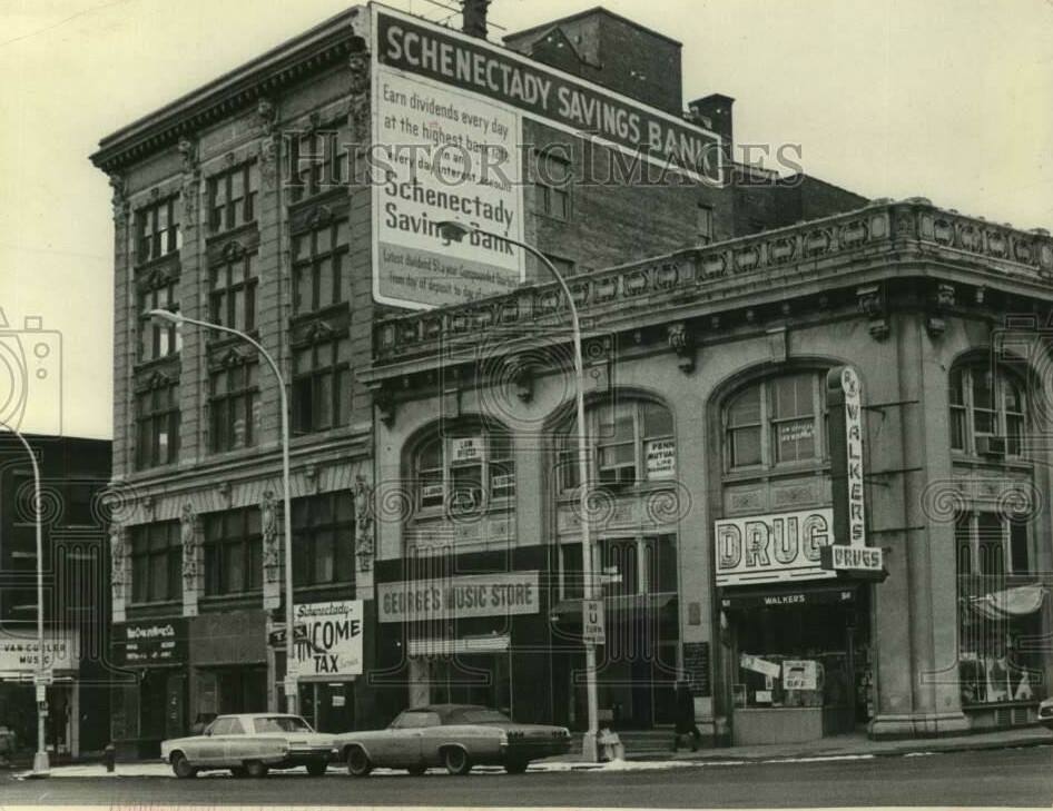 A late view of the Lorraine Block (left) and the old Illuminating Company building (right)